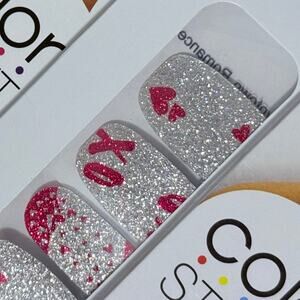 New Color Street “Downtown Romance” Glittered X’s and O’s Nail Strips